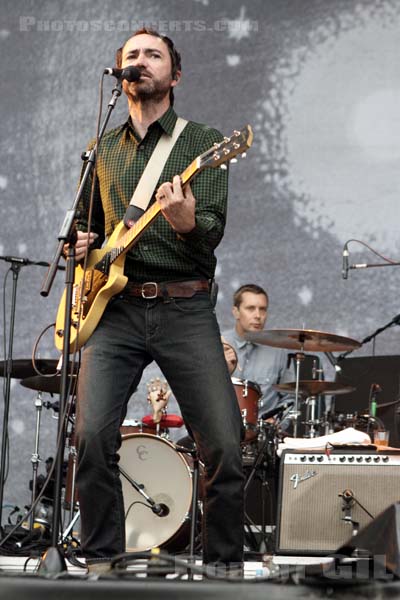 THE SHINS - 2012-08-24 - SAINT CLOUD - Domaine National - Scene de la Cascade - 